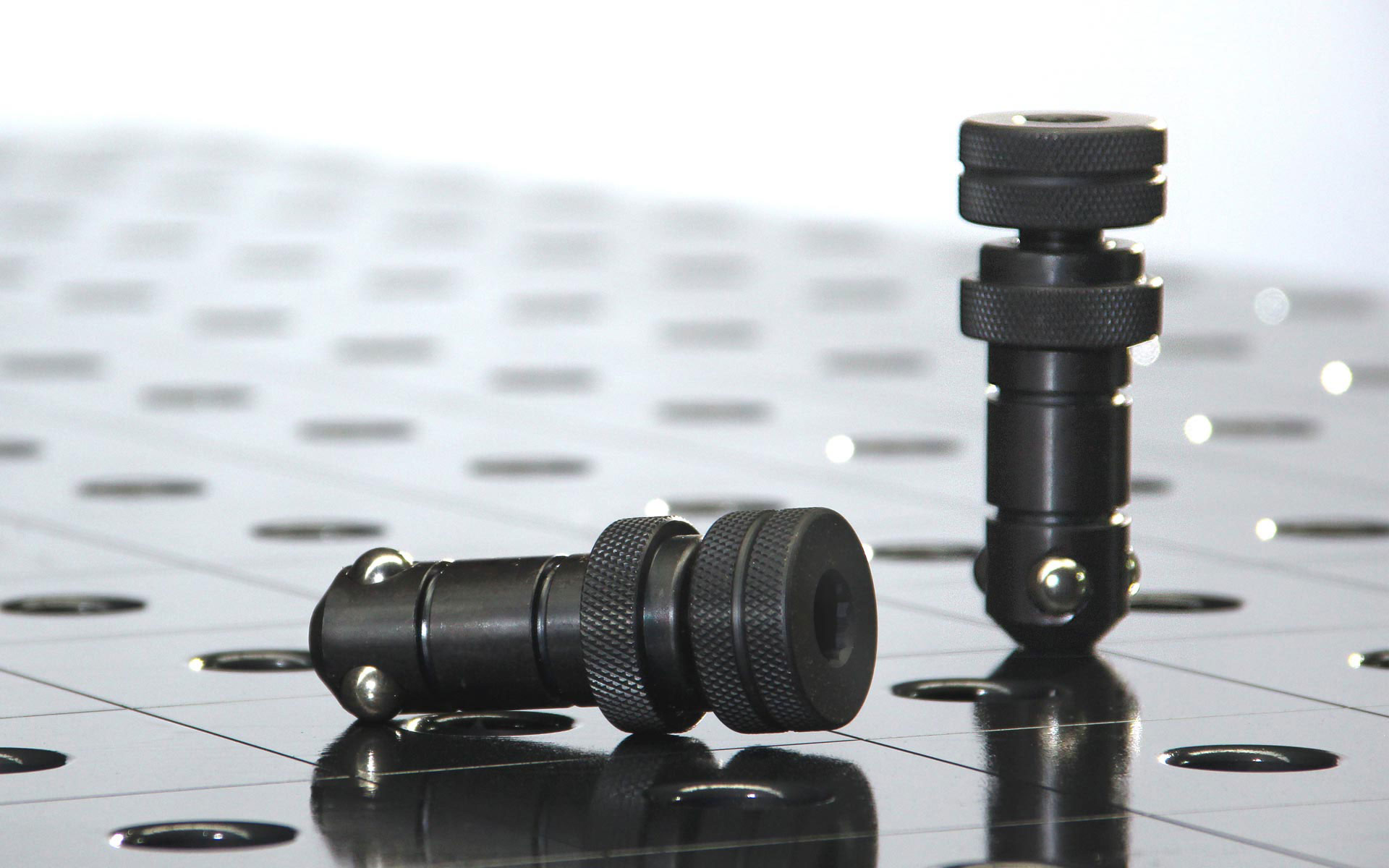 Siegmund Schnellspannbolzen: close-up bright